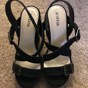 Size 6 Just Fab heels